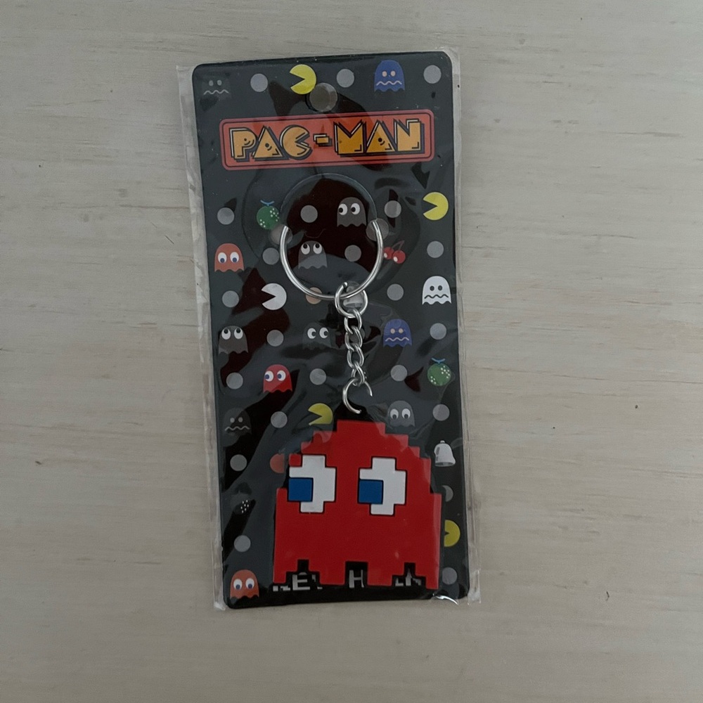 PAC-MAN keychain